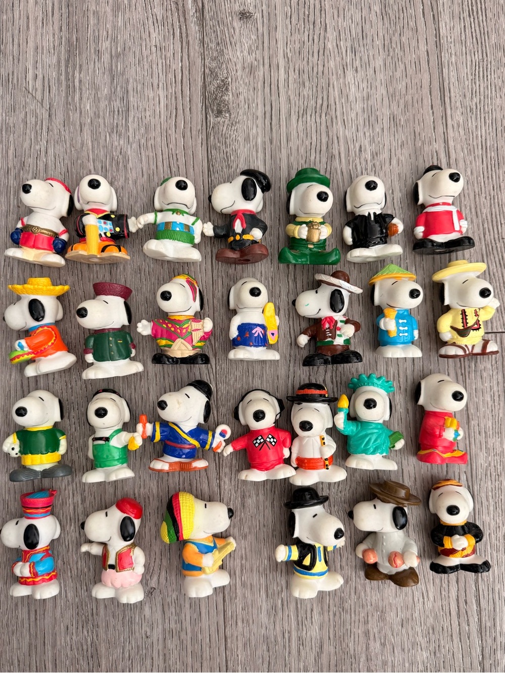 McDonald's Snoopy World Tour Figures Job Lot x27 1999 Peanuts Happy Meal